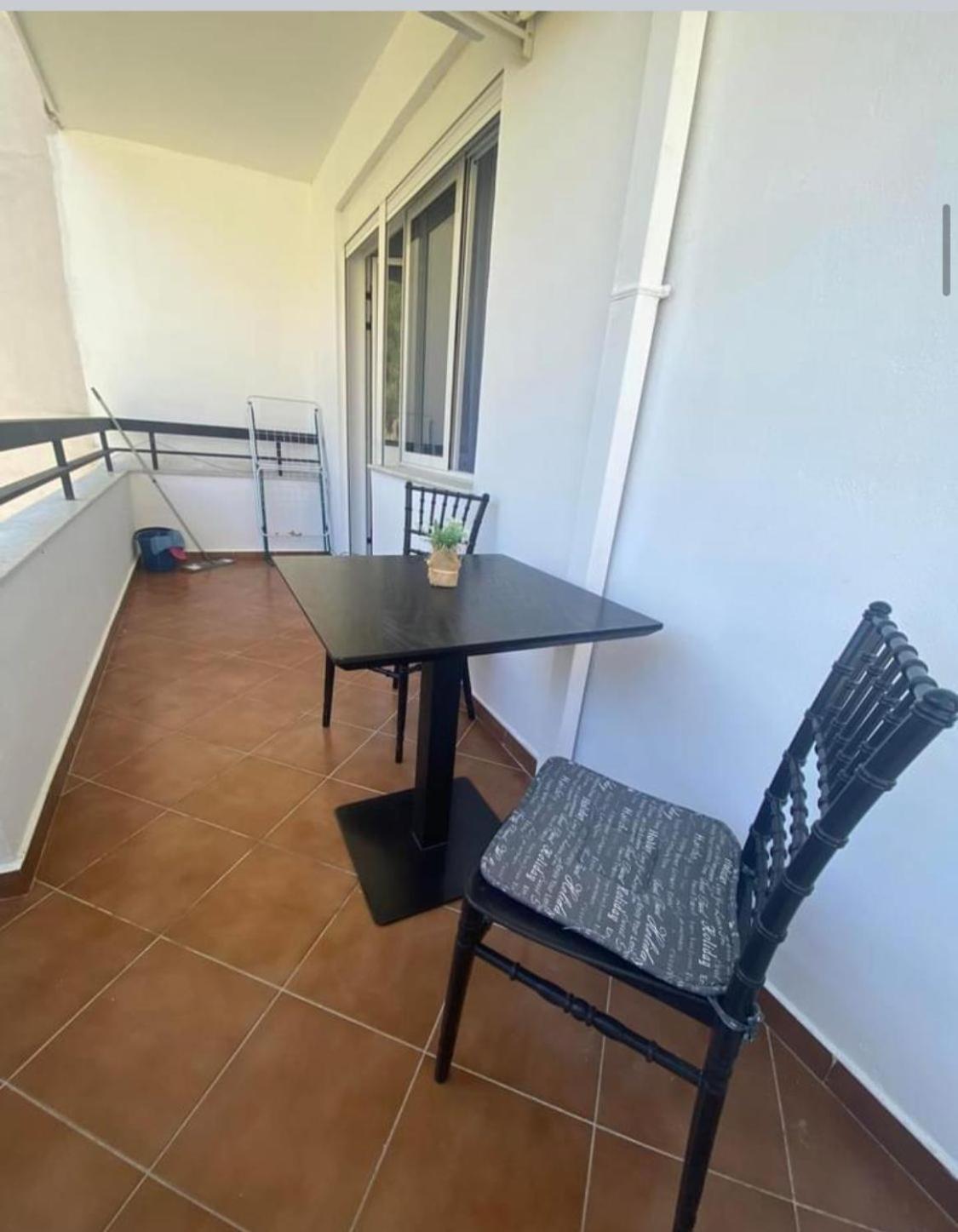 2 * Durrës