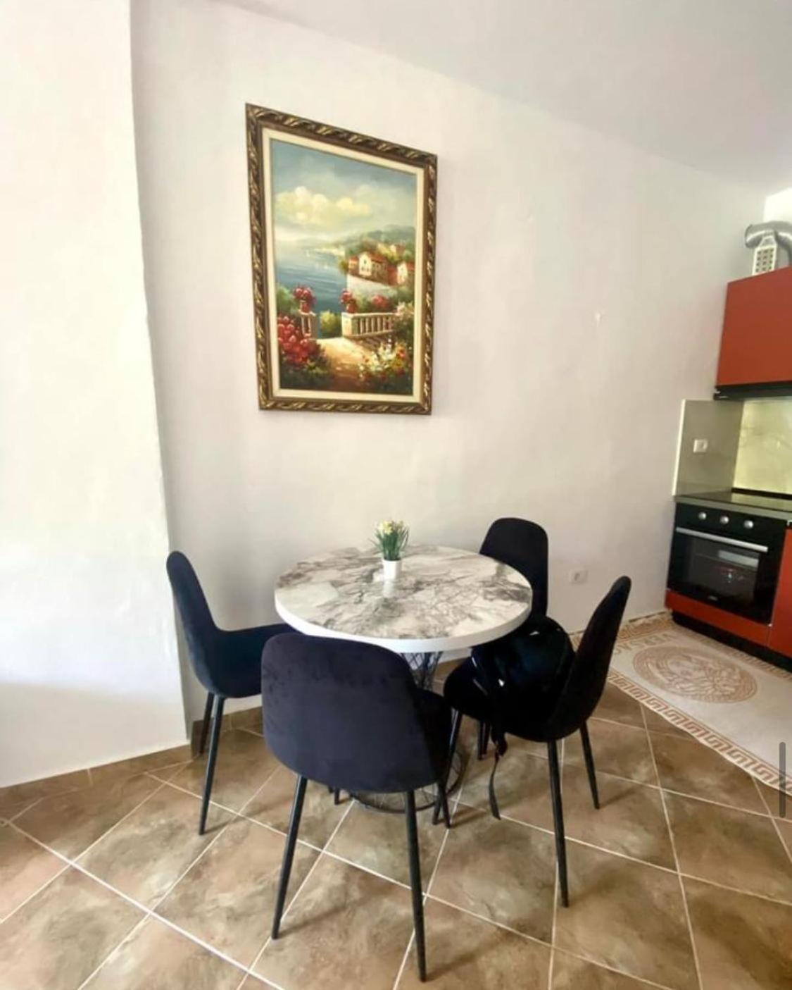 Apartamento 2 *